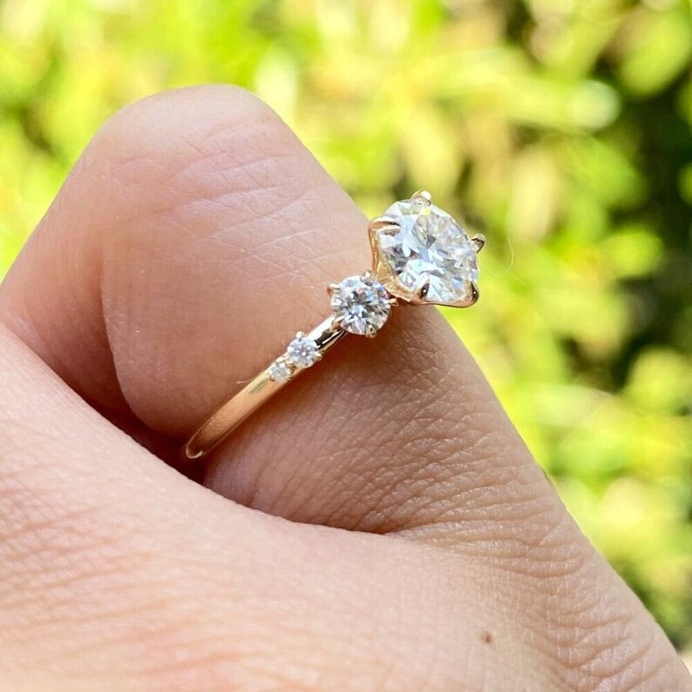 Round Diamond Moissanite Ring