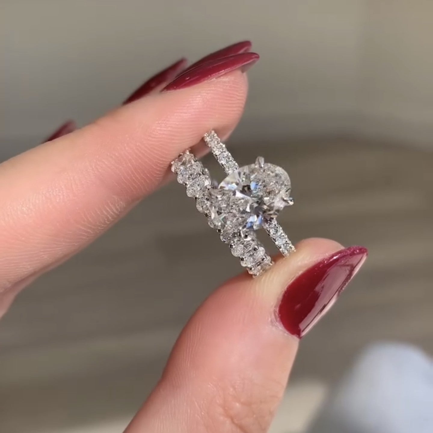 Oval Bridal Set Moissanite Diamond Ring