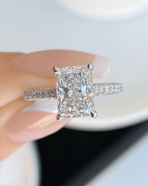Radiant Cut Moissanite Diamond Ring