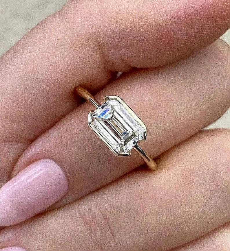 Emerald Half Bezel Setting Ring