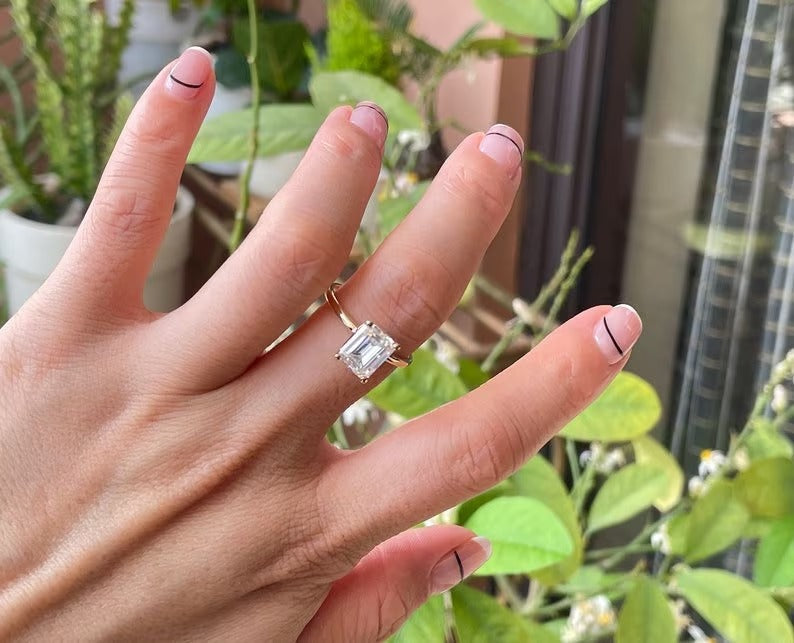 Emerald Moissanite Diamond Ring