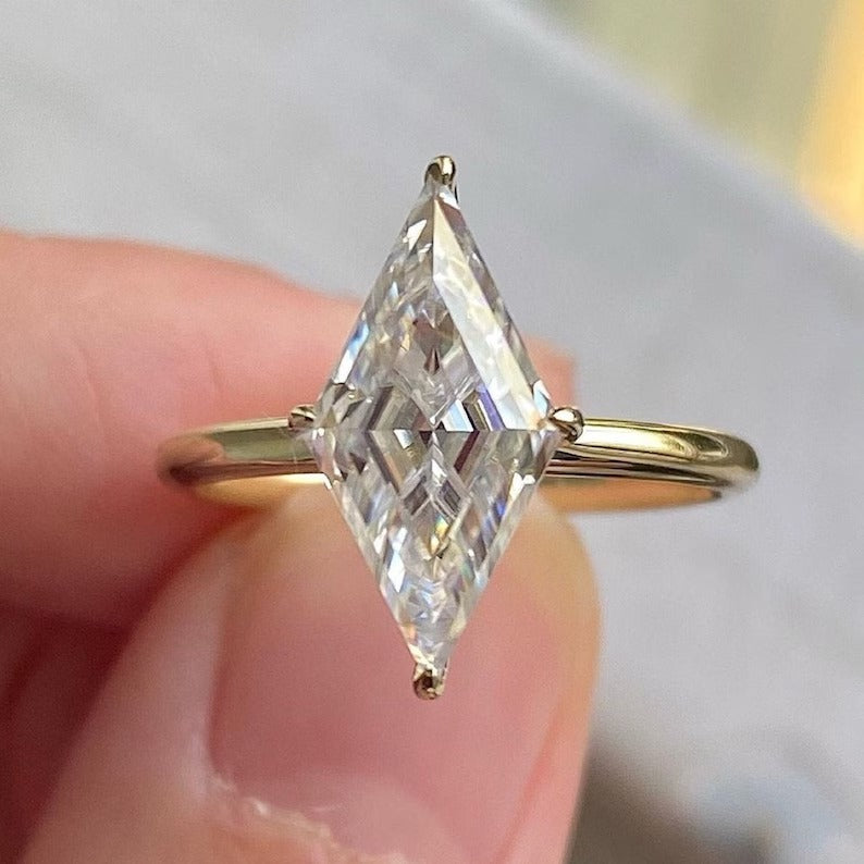 Special Cut Moissanite Diamond Ring
