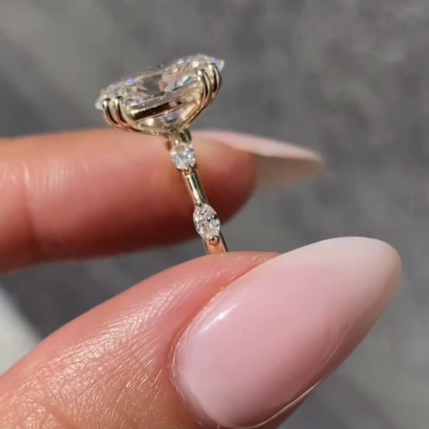 Oval Distant Pave Setting Ring