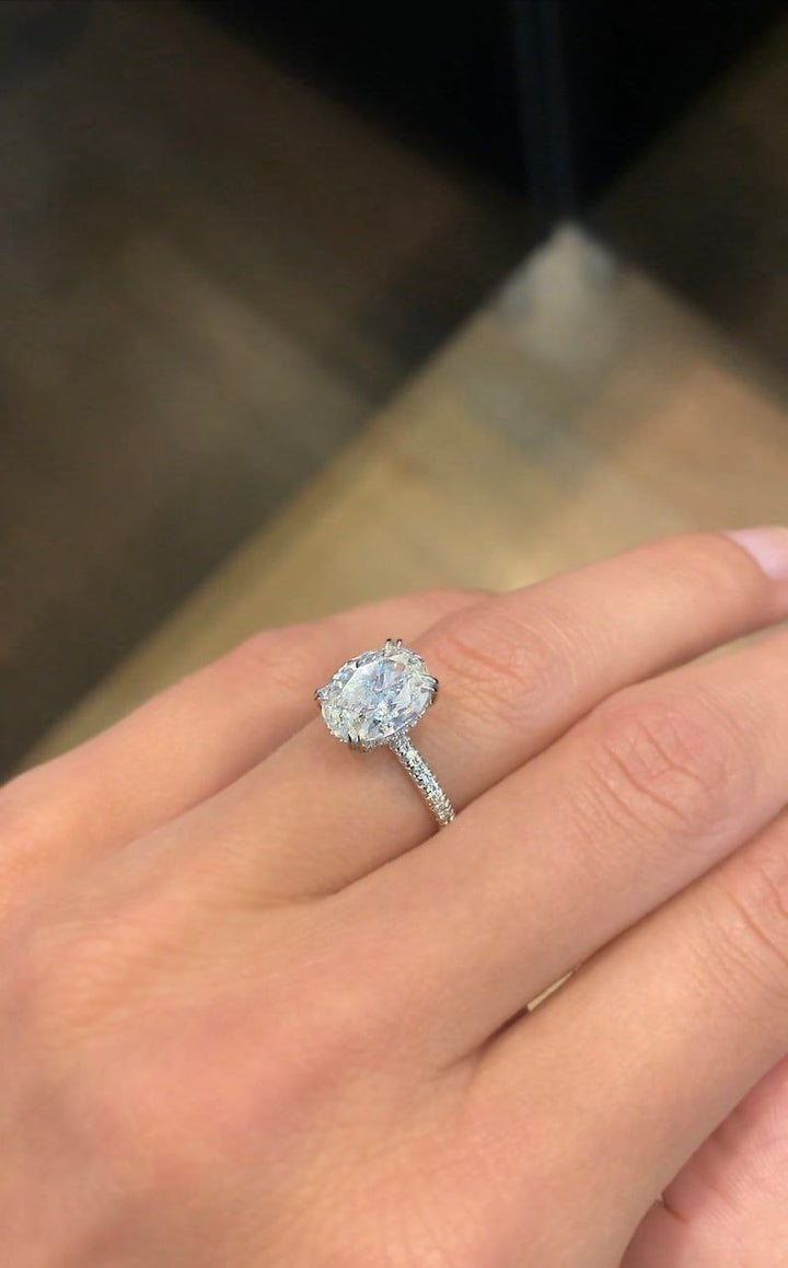 Oval Diamond Ring