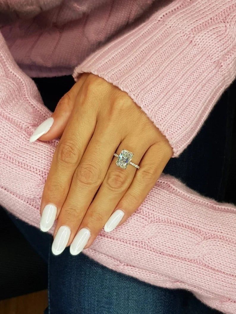 Radiant Cut Moissanite Diamond Ring