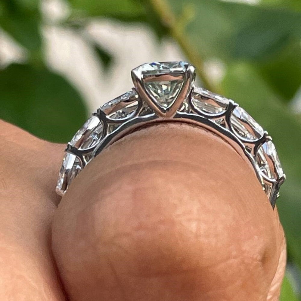 Round cut Moissanite Diamond Bridal Set Ring