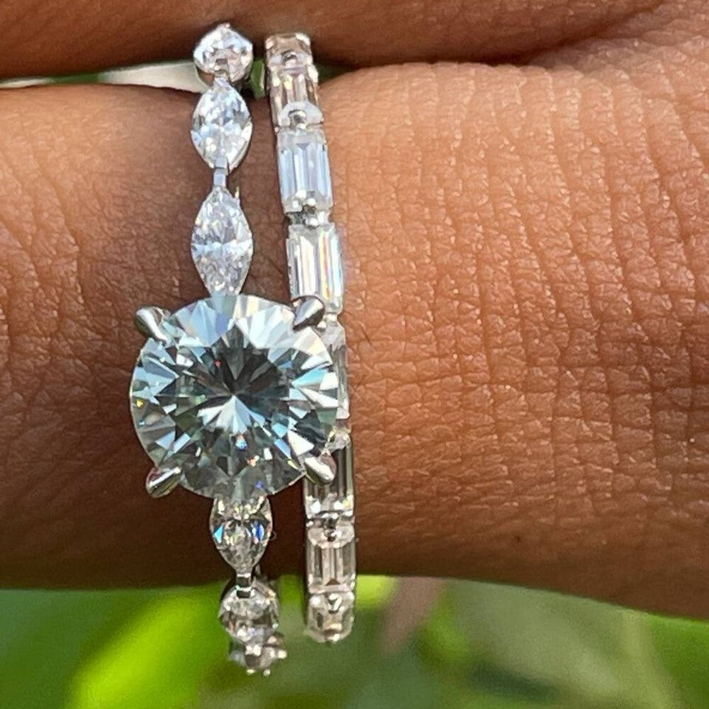 Round cut Moissanite Diamond Bridal Set Ring