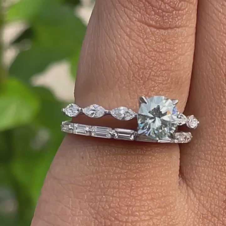 Round cut Moissanite Diamond Bridal Set Ring