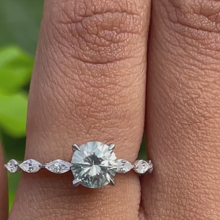 Round Cut Diamond moissanite Ring